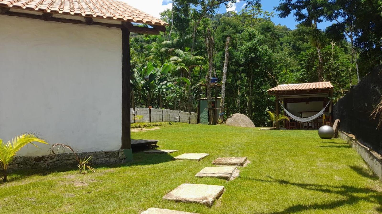 Alojamento Pura Vida *